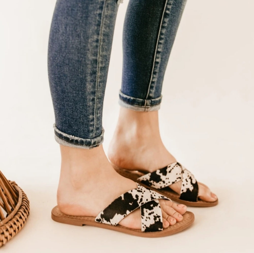 Naughty monkey sandles